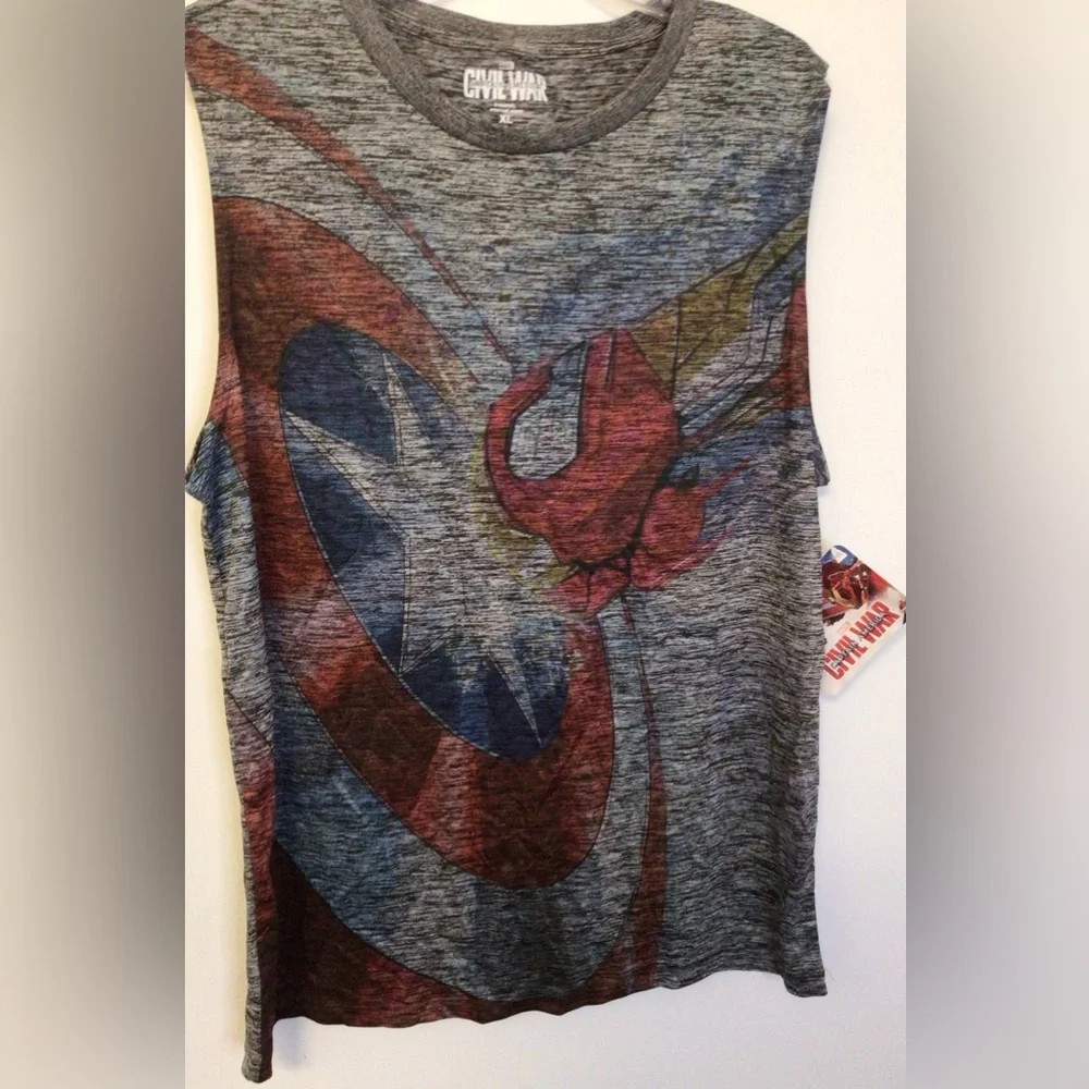NWT Marvel Captain America Civil War Graphic Tank Top Size XL - Picture 2 of 3